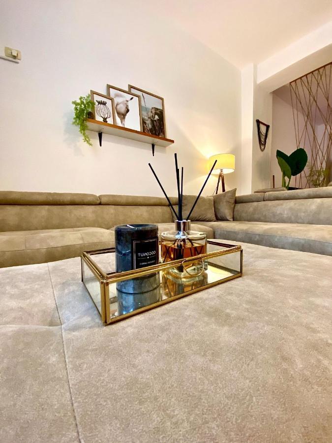 Luxury Apartments In City Center Дуррес Экстерьер фото