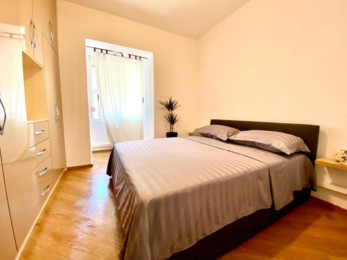 Luxury Apartments In City Center Дуррес Экстерьер фото