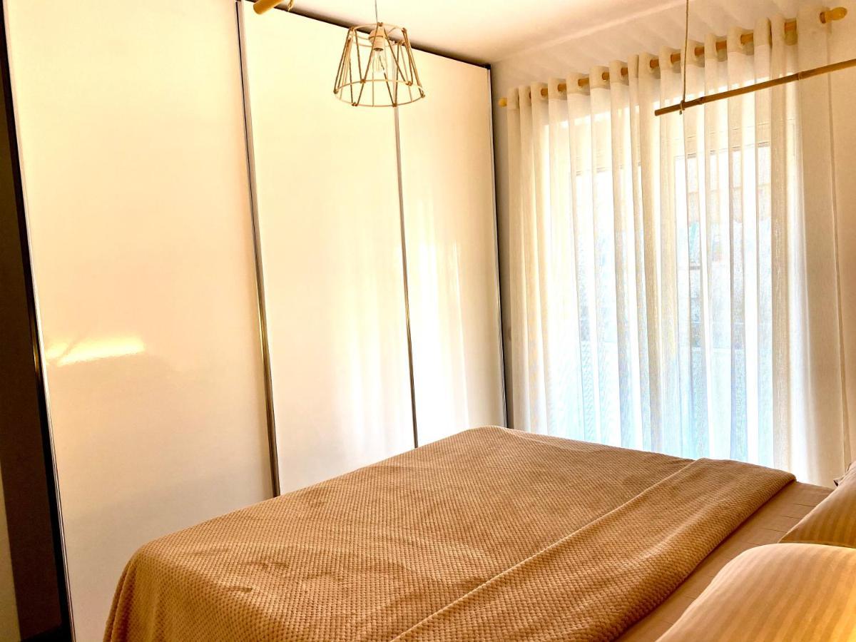 Luxury Apartments In City Center Дуррес Экстерьер фото