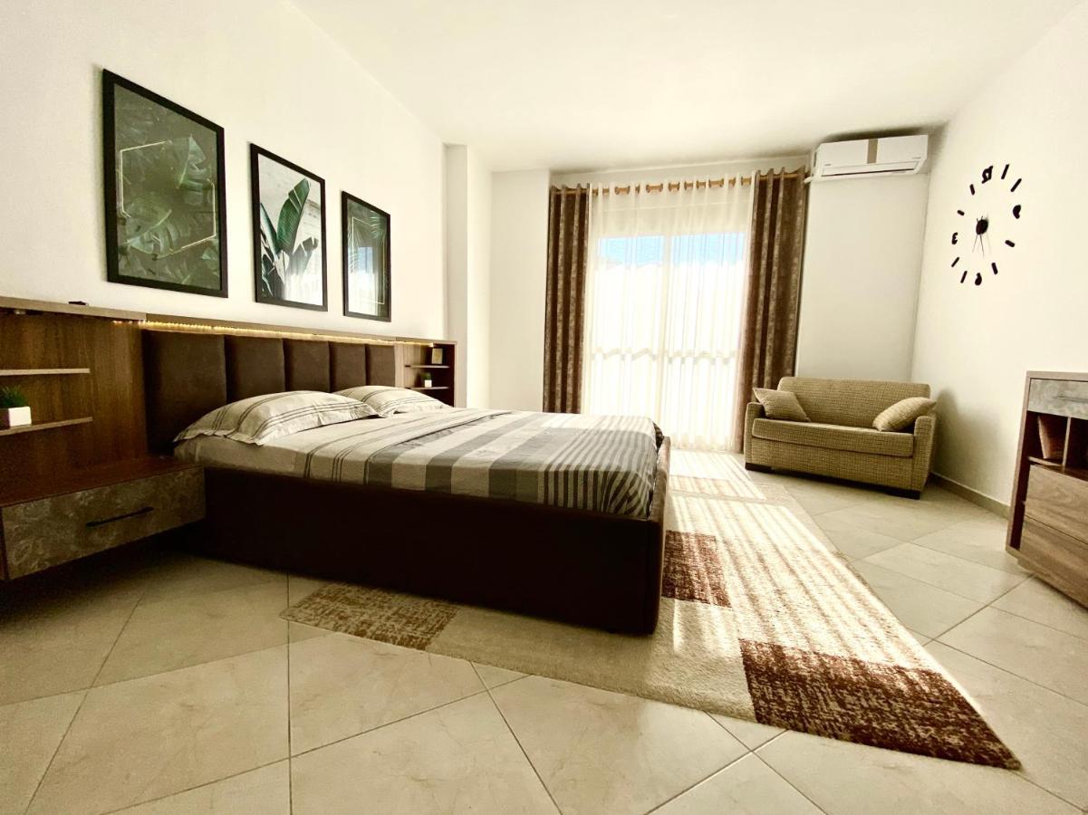 Luxury Apartments In City Center Дуррес Экстерьер фото