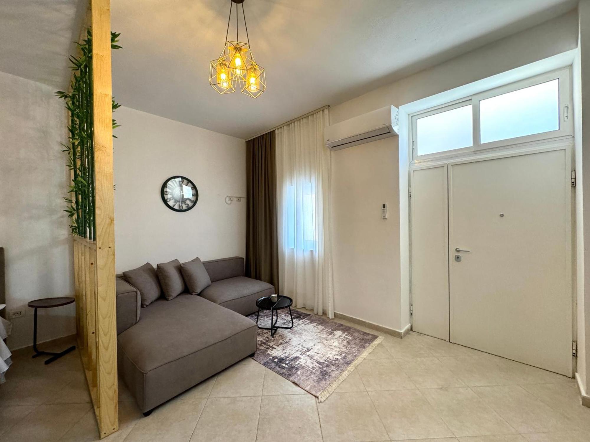 Luxury Apartments In City Center Дуррес Экстерьер фото