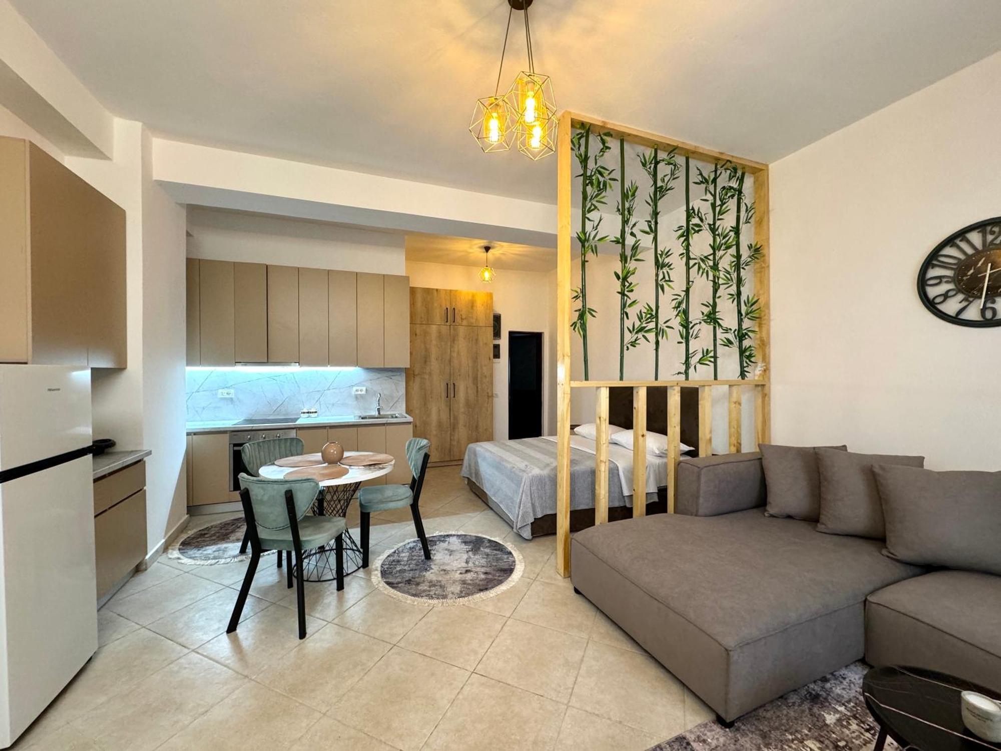 Luxury Apartments In City Center Дуррес Экстерьер фото
