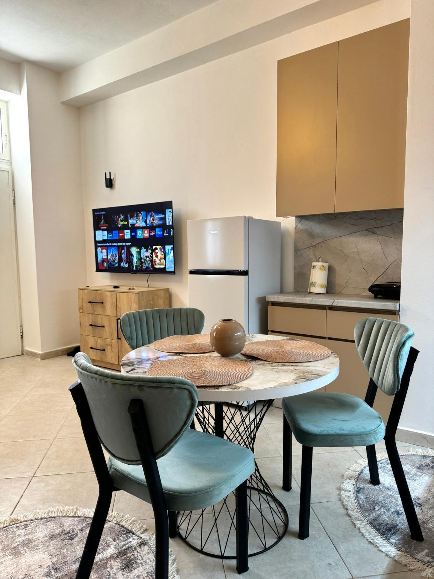 Luxury Apartments In City Center Дуррес Экстерьер фото