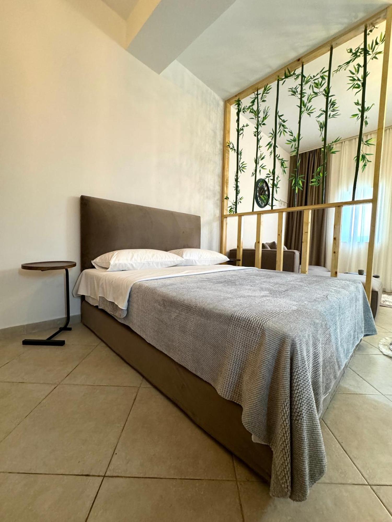 Luxury Apartments In City Center Дуррес Экстерьер фото