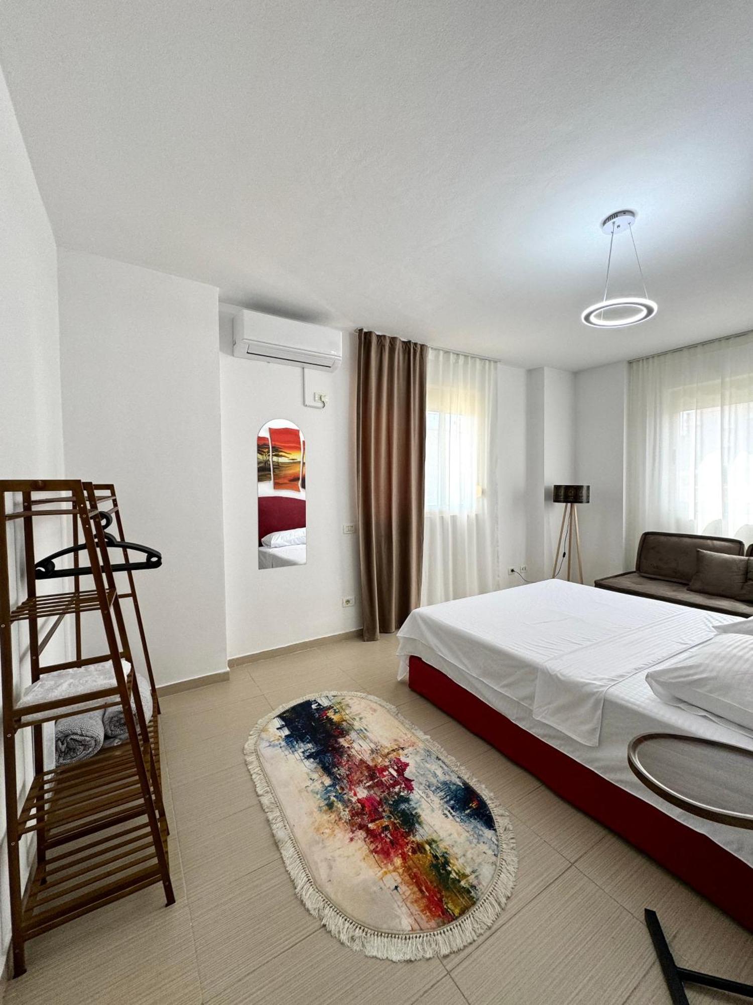 Luxury Apartments In City Center Дуррес Экстерьер фото