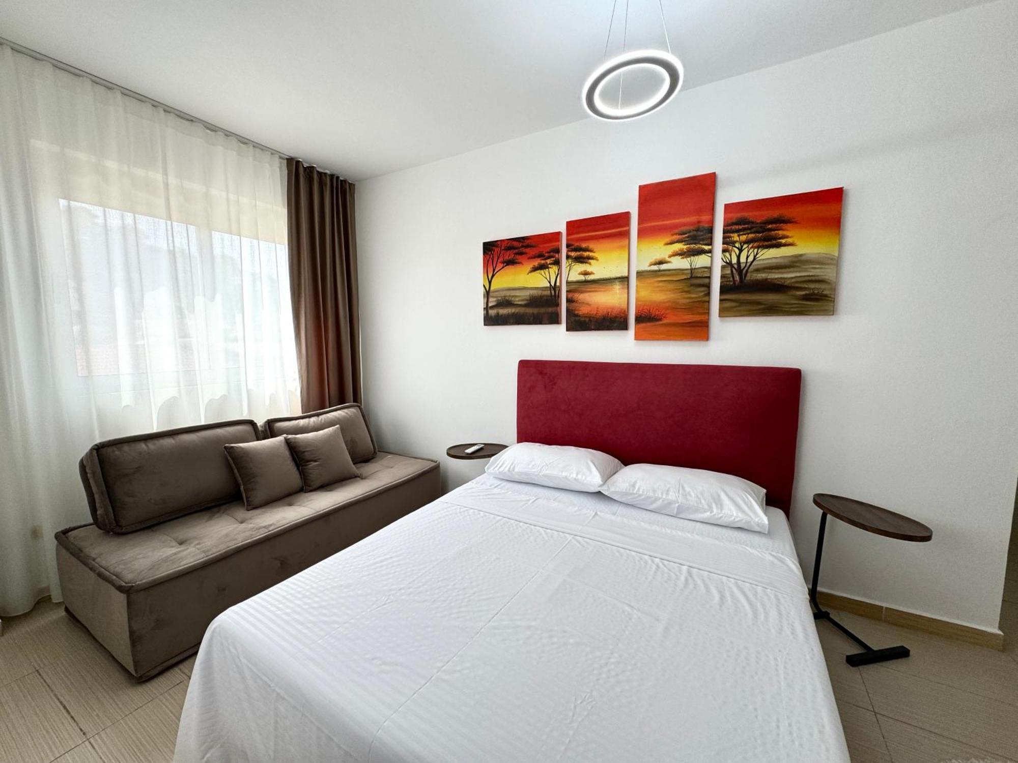 Luxury Apartments In City Center Дуррес Экстерьер фото