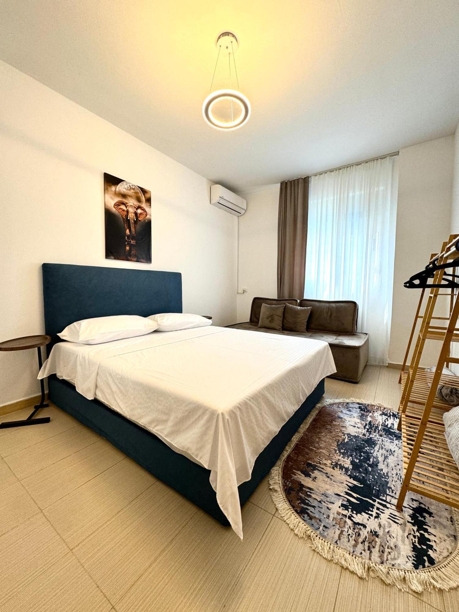 Luxury Apartments In City Center Дуррес Экстерьер фото